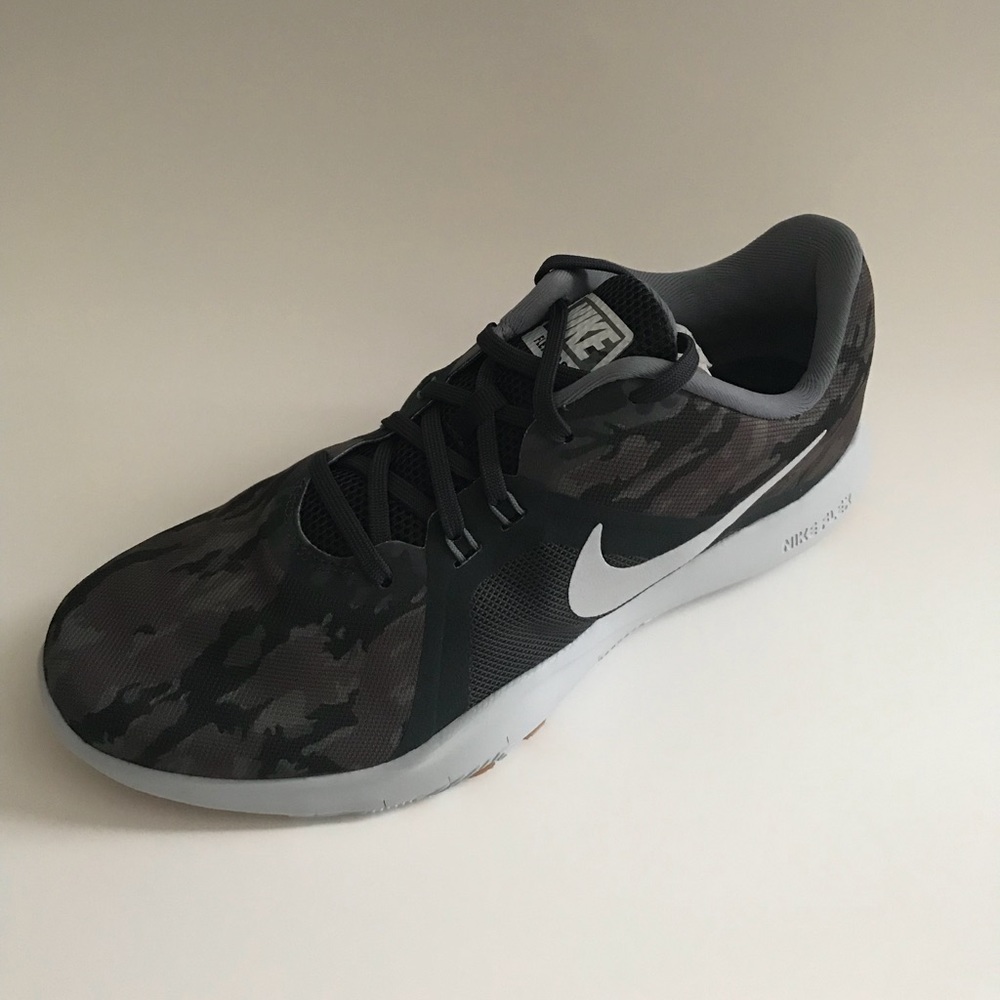 SOLD‼️Nike Trainers-Cool Gray Platinum Size 8
